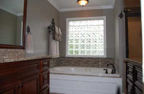 Residence Master Bath room Interior Design