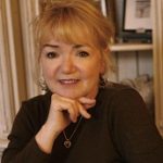 ABeautifulStagedHomeandTheColorfulBee